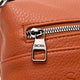 Bandolera Nador Sienna: Elegancia y Funcionalidad en Cada Detalle.